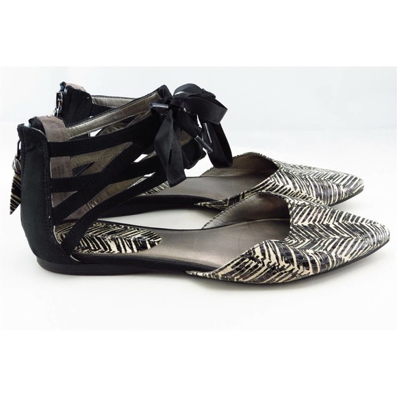 Audrey Brooke Cutesy Size 6 Medium Black Pointed Toe Mary Jane Leather Women - Picture 4 of 7